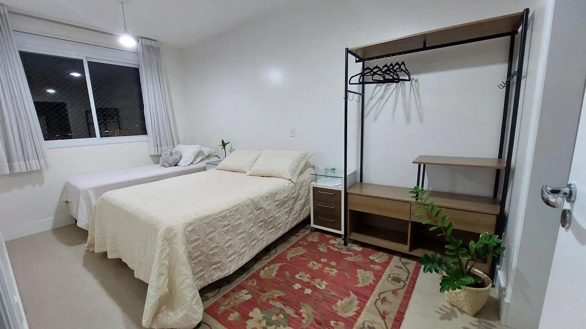 Suite Cobertura Trindade Em Apto Compartilhado Florianópolis